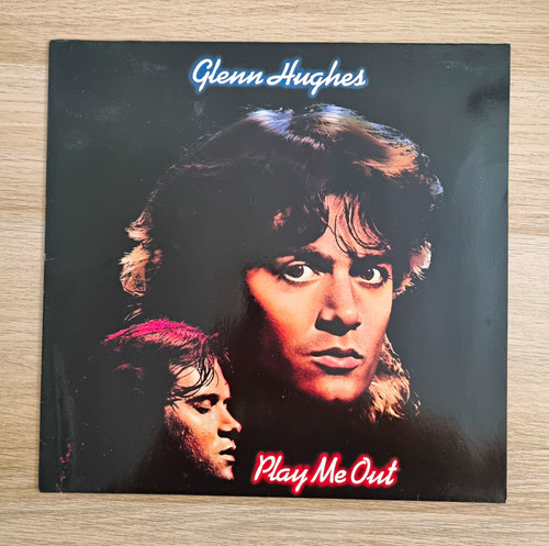 Glenn hughes play out uk - hughes,