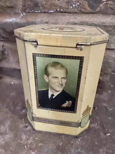 Coronation tin queen - tin,
