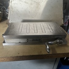 Engineer’s Eclipse Permanent Magnet Chuck 10” X 5” Bed