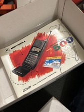 VINTAGE MOTOROLA INTERNATIONAL 7500 MOBILE PHONE WITH ORIGINAL BT SIM CARD