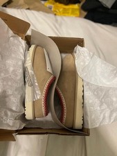 UGG Women's Slippers Size 6.5