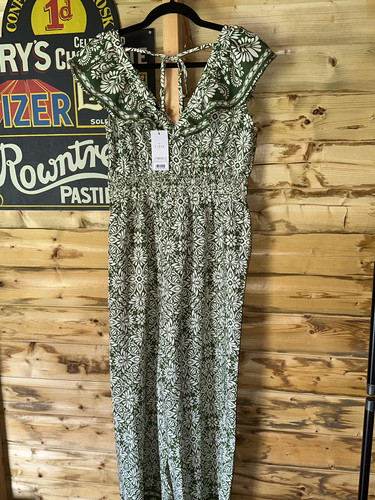 Bnwt lipsy petite size 16p - bnwt,