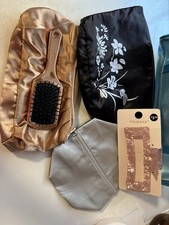 3x Avon  Printed Zipped Make