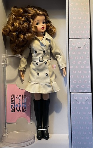 Sindy collectors club doll - collectors,