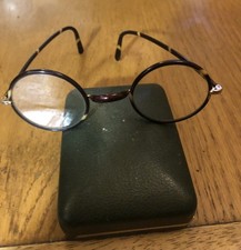 vintage Windsor round reading spectacles tortoiseshell frame clip on black lens