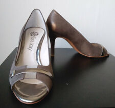 LISA KAY Taupe Shimmer Mid