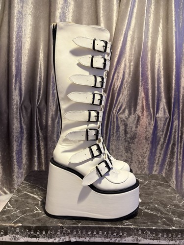New demonia cult size - new, white