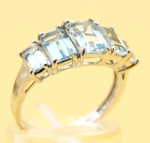 9ct yellow gold emerald - emerald, cut