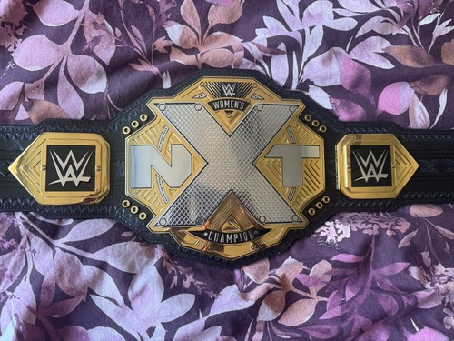 Wwe nxt women replica - wwe,