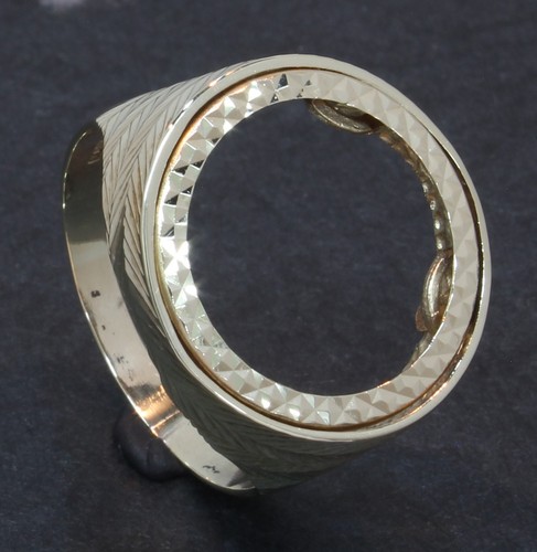9ct yellow gold chevron - 9ct,