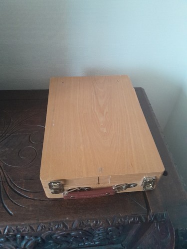 Wooden case portable easel - wooden,