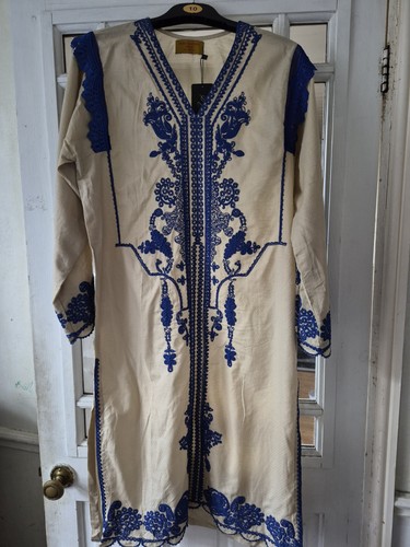Pakistani designer sana - designer,