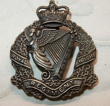 GENUINE THE ROYAL IRISH REGIMENT BRITISH MILITARY CAP BADGE OFFICERS W/M - Q/C