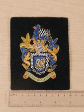 Vintage UK School Blazer Badge Eis Servire Qui Serviunt Gold Bullion Embroidery