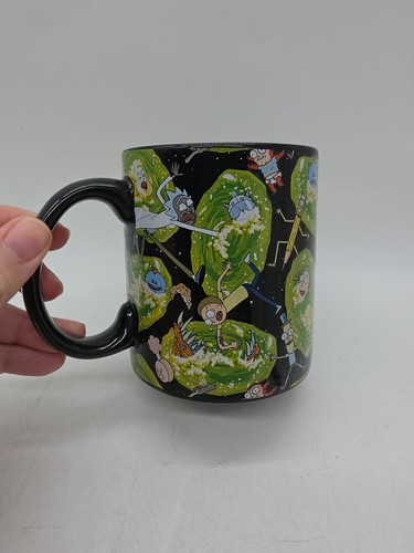 Rick and morty - morty, coffee