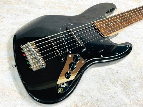 Fender affinity - by,