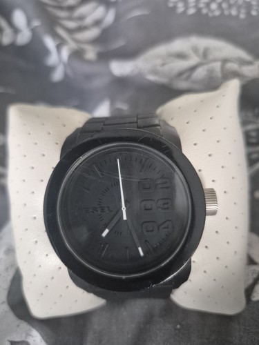 Slightly scratched diesel mens - scratched,
