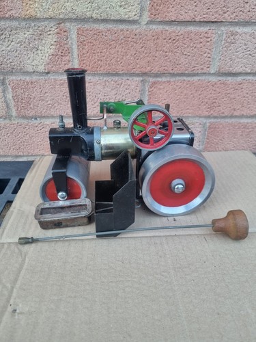 Mamod steam engine nut bolt - nut,