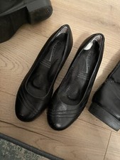 Medicus black shoes size 4.5