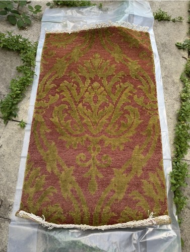 Hand knotted wool rug - hand, x