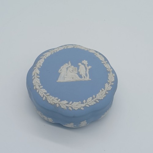 Large wedgwood blue jasperware - wedgwood,