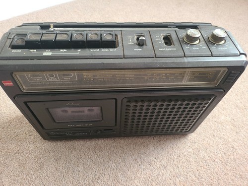 Sharp 2800 radio cassette - gf-2800,