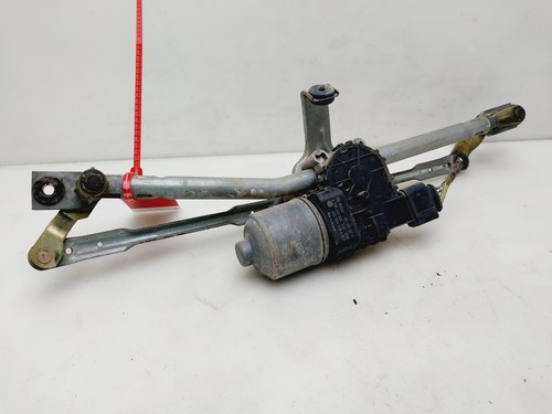 6q1955119a front windscreen - front,