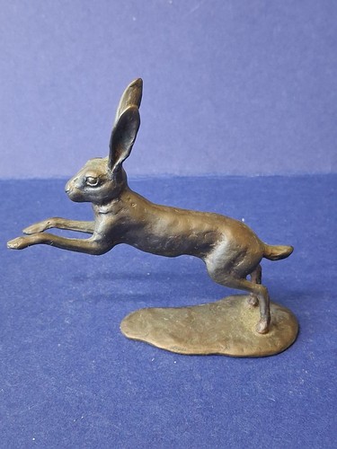 Solid bronze hare - bronze,