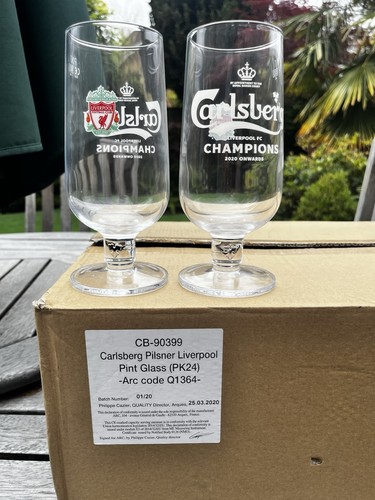 Liverpool pint glasses - fc, x2