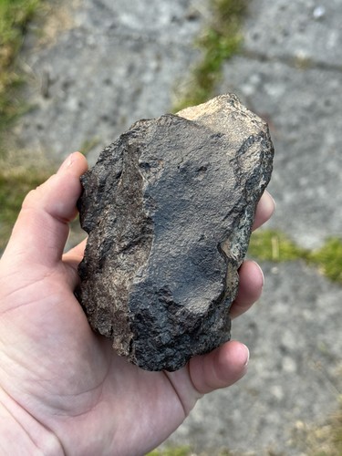 Meteorite fusion crust 1126g - fusion,