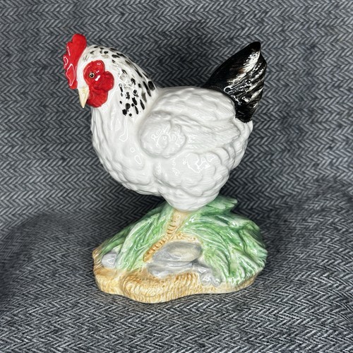 Border fine arts pottery - border,