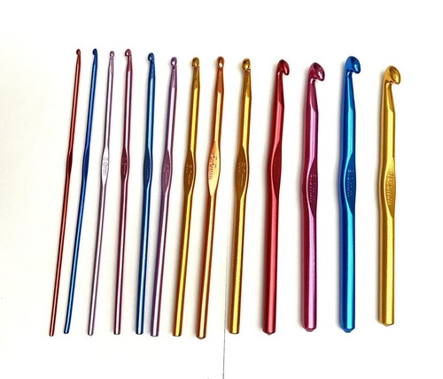 Aluminium crochet hooks - aluminium,