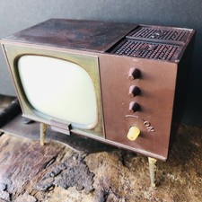 Vintage Tiny TV Salt & Pepper