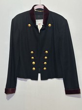 Mondi Black Military Crop