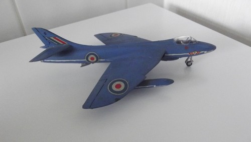 Display built hawker - display,