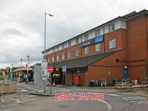 Photo travelodge bridgwater - travelodge,