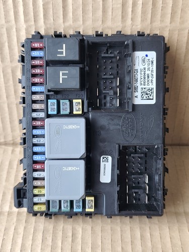 S8b2 14a073 fuse box - s8b2-14a073-ga,