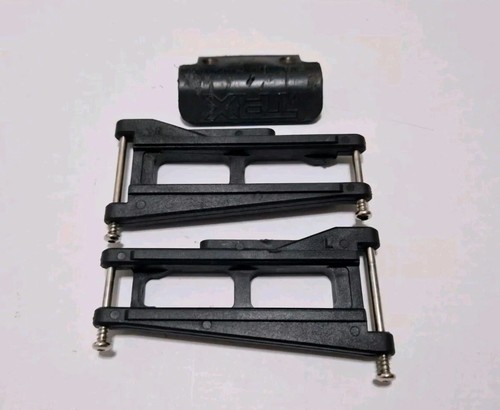 Traxxas rear suspension arms - rear,