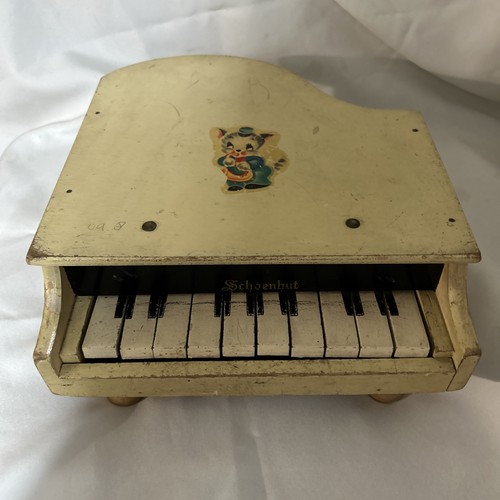 Vintage wooden toy - vintage, grand