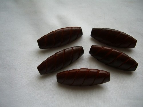 Brown leather look grooved - grooved,