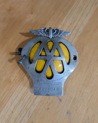 Vintage car badge 4a78048 - vintage,