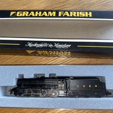 GRAHAM FARISH 3107 LNER BLACK BODY & TENDER N GAUGE LOCO TRAIN 372-150