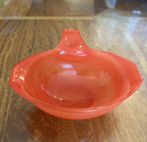 Pyrex red gravy - boat., vintage