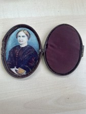 Antique Victorian Oval