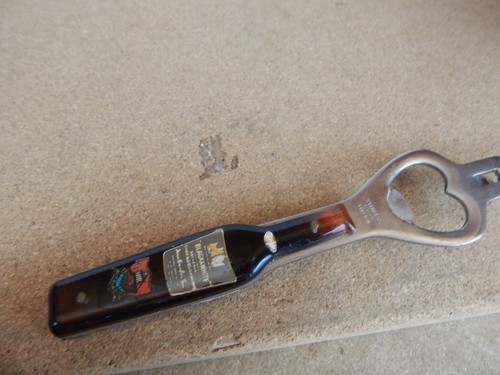 Vintage black and white whisky - black,