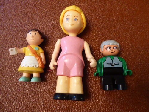 Vintage plastic small - x,