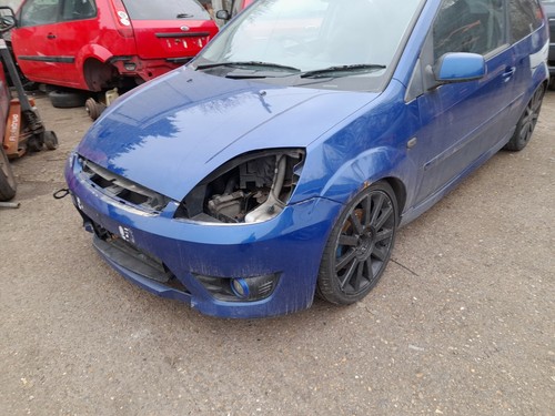 Fiesta breaking blue - breaking,