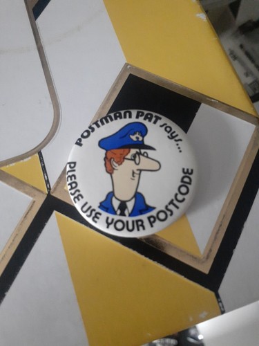 Postman pat vintage badge - badge,