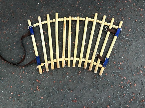 Wooden neck cradle - wooden,