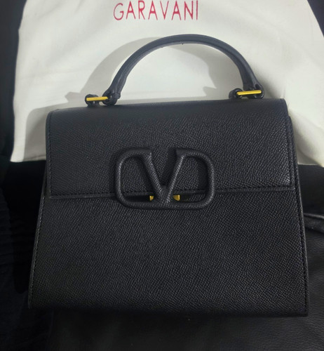 Valentino garavani black - garavani,
